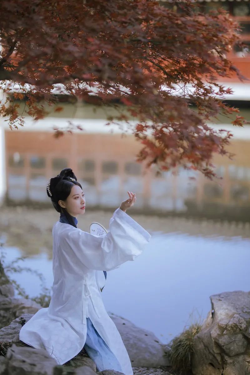大明少女与苏州园林才是绝配｜汉服摄影
