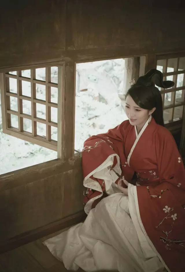 汉服风韵,尽显中华之美! 汉服风韵,尽显中华之美!