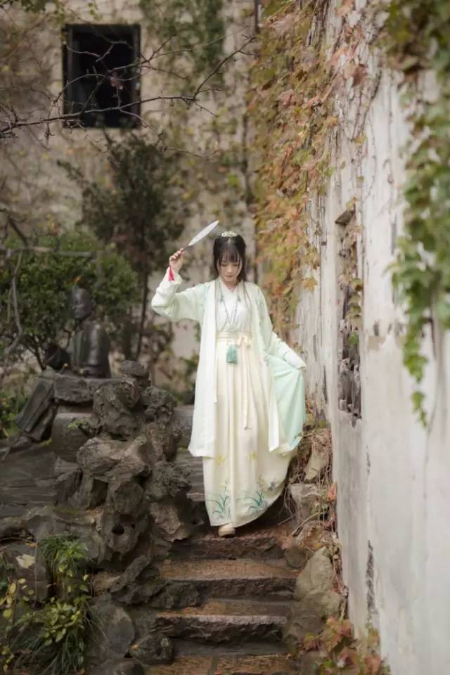 汉服风韵,尽显中华之美! 汉服风韵,尽显中华之美!