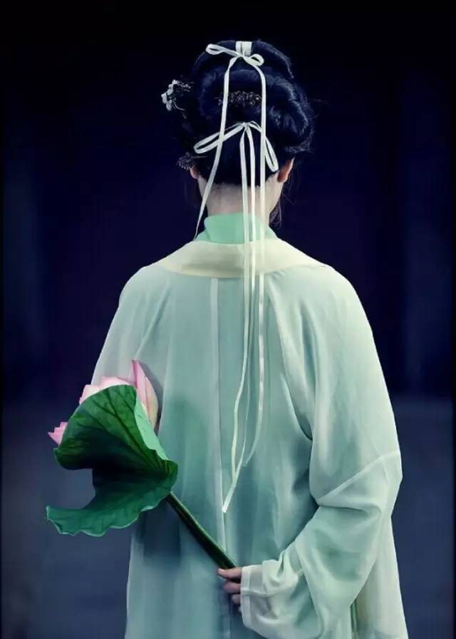 汉服风韵,尽显中华之美! 汉服风韵,尽显中华之美!