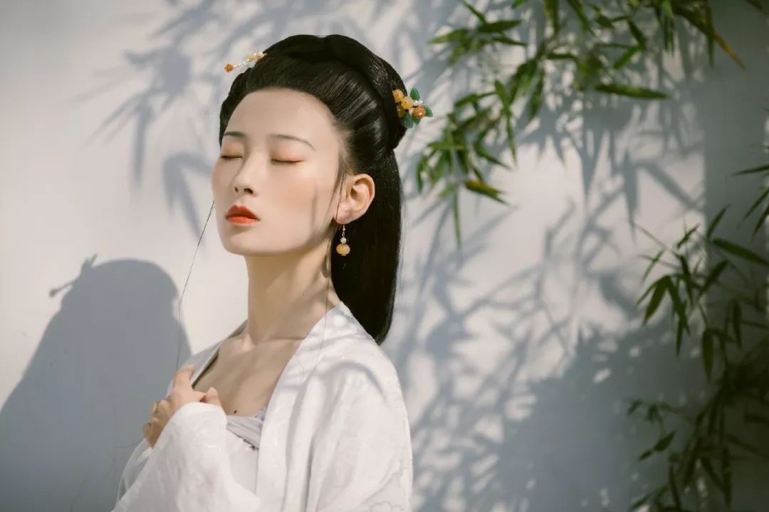 汉服摄影 | 中国女子的素雅静美