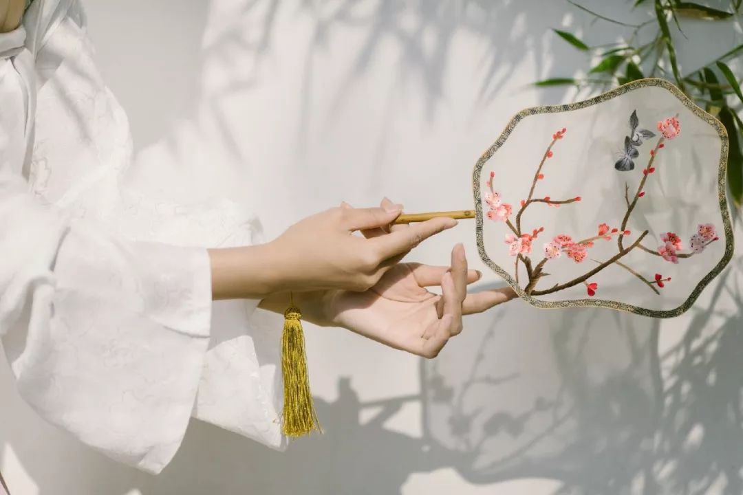 汉服摄影 | 中国女子的素雅静美