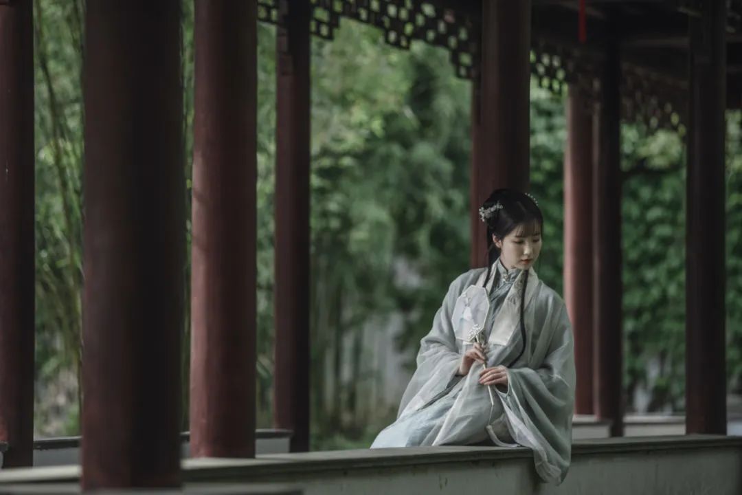花影阑干人静｜醉花阴