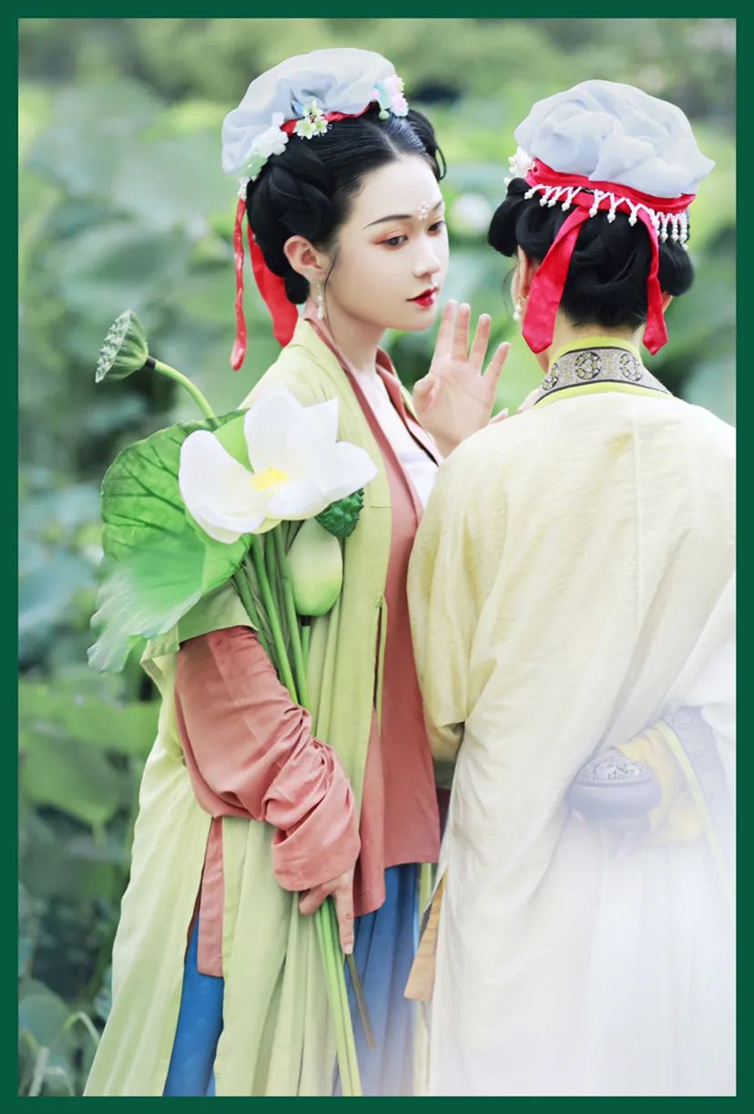 汉服仕女 | 风荷举