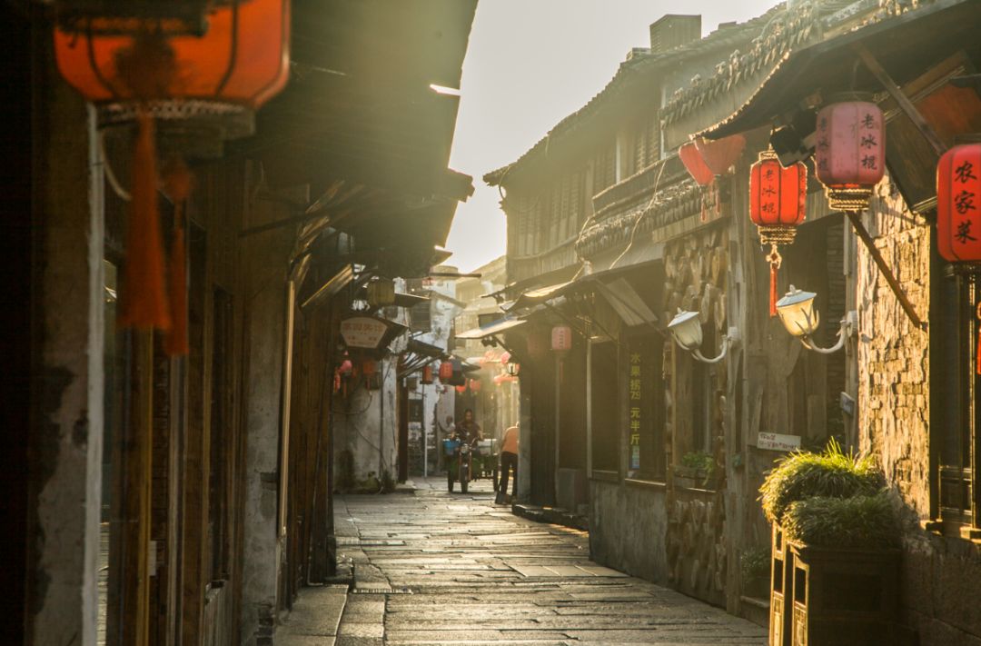 再过一个月，我在西塘汉服节等你