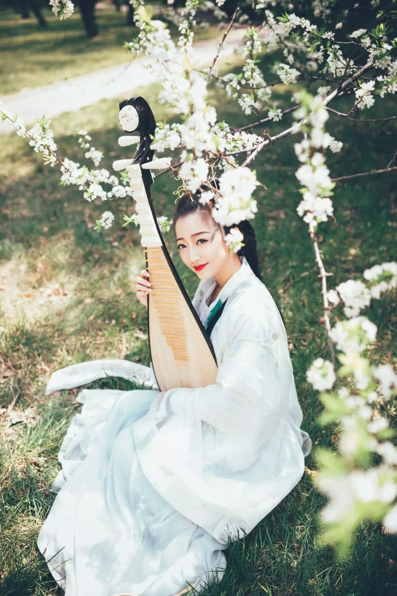 汉服摄影丨一场梦幻，美得充满想象