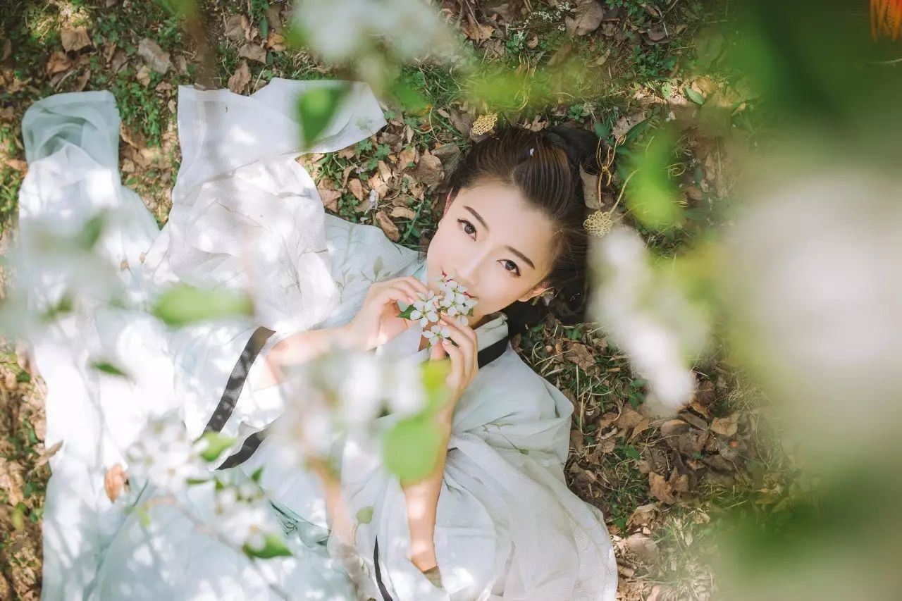 汉服摄影丨一场梦幻，美得充满想象