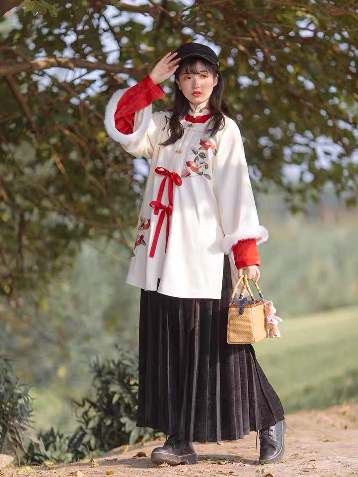2021年就要「红」:汉服怎么穿出新年感? 2021年就要「红」:汉服怎么穿出新年感?