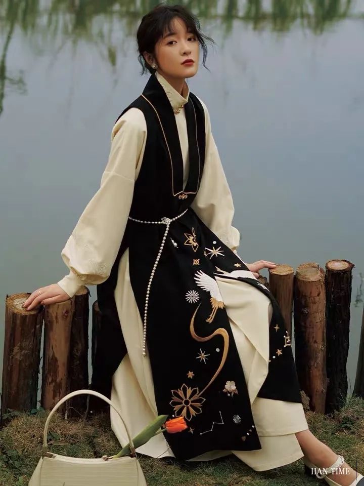 穿起来像时装的汉服有哪些？