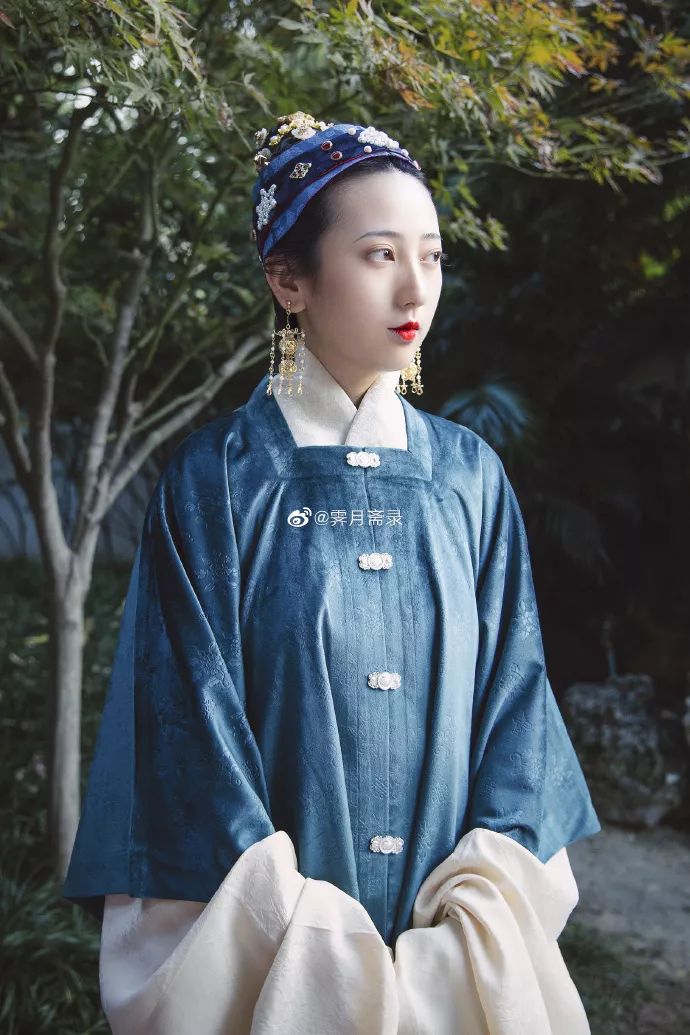 夸我！不用修图也能搞定美美的汉服证件照
