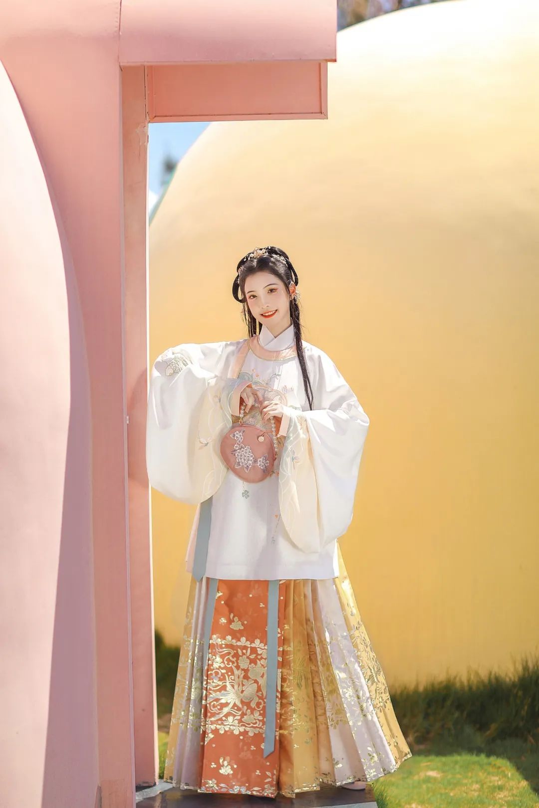 小年穿汉服 | 春节为什么要穿新衣服？
