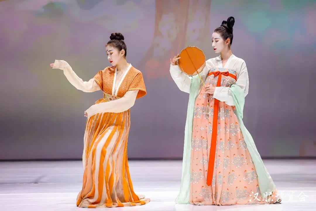 燃 ! 中原华服日和汉服设计大赛与第一届汉服博览会 • 修武强强联手 燃 ! 中原华服日和汉服设计大赛与第一届汉服博览会 • 修武强强联手