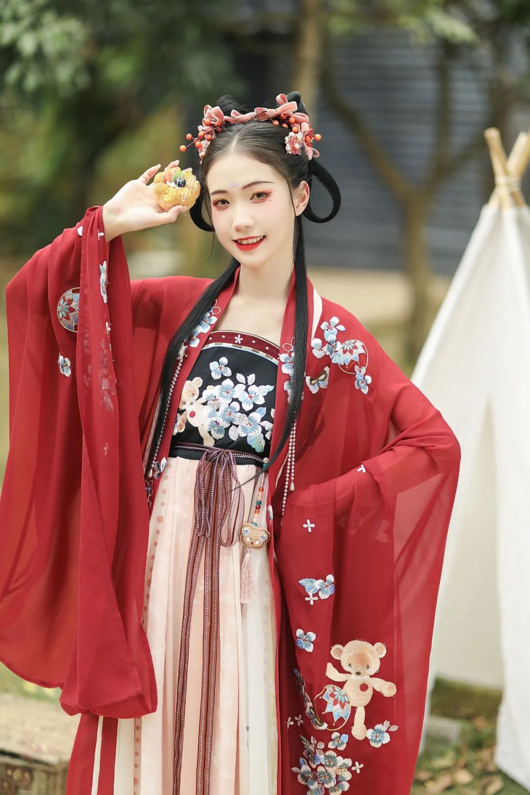 小年穿汉服 | 春节为什么要穿新衣服？