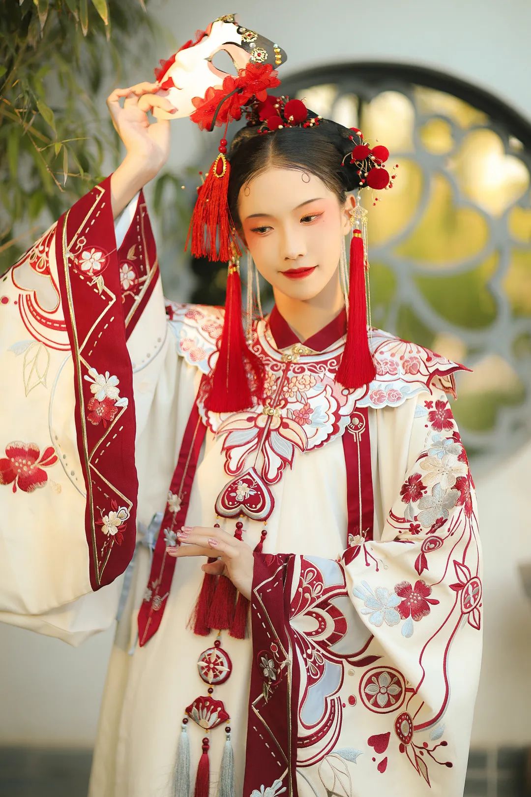 小年穿汉服 | 春节为什么要穿新衣服？