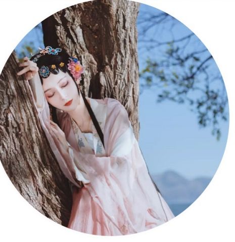 还在愁拍照POSE不够?带上这些道具可以解决大部分问题! 还在愁拍照POSE不够?带上这些道具可以解决大部分问题!