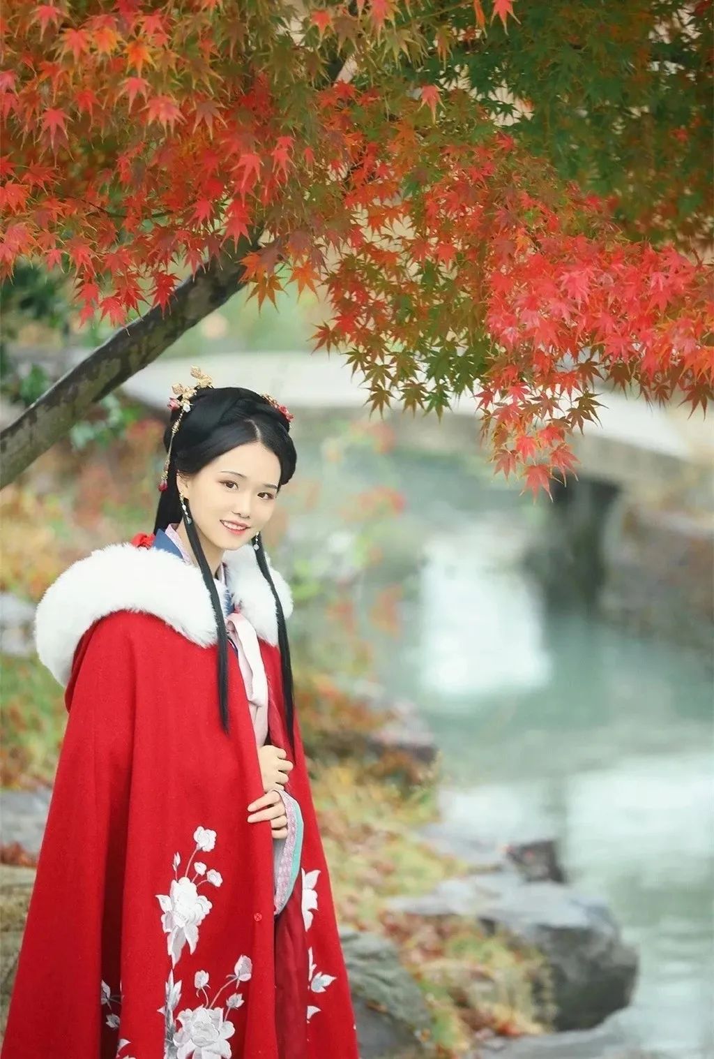 汀枫小筑 | 锦帐春馀情未及，怀人梦浅恨犹添