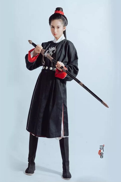 还在愁拍照POSE不够?带上这些道具可以解决大部分问题! 还在愁拍照POSE不够?带上这些道具可以解决大部分问题!