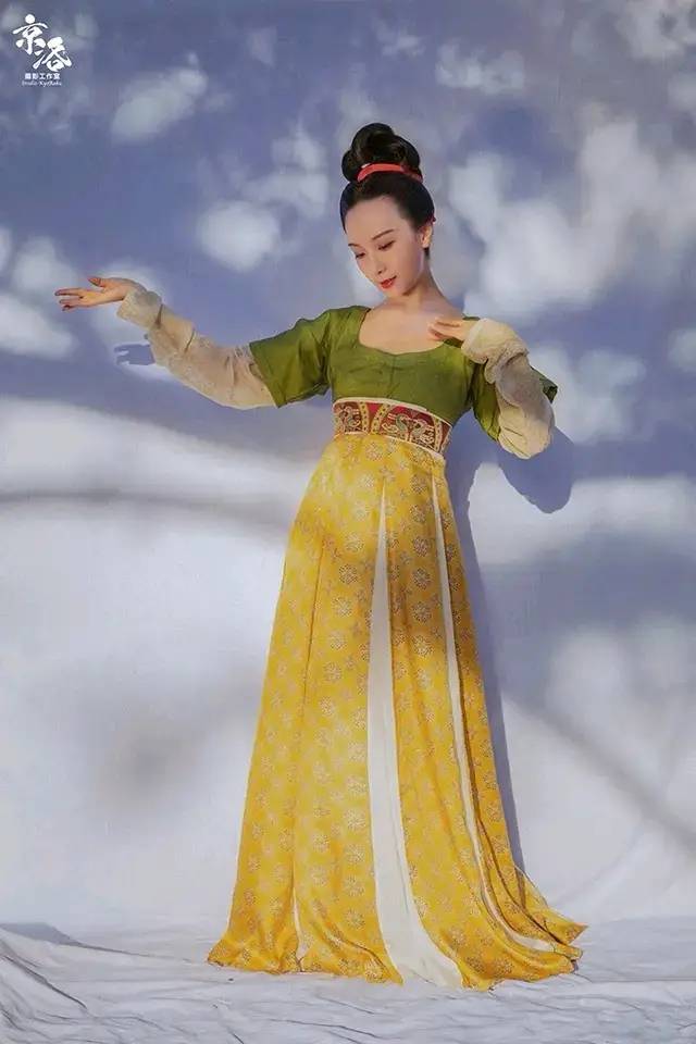 汉服入门知识第五节——100家靠谱汉服店分享「下」（版型好、不平价）