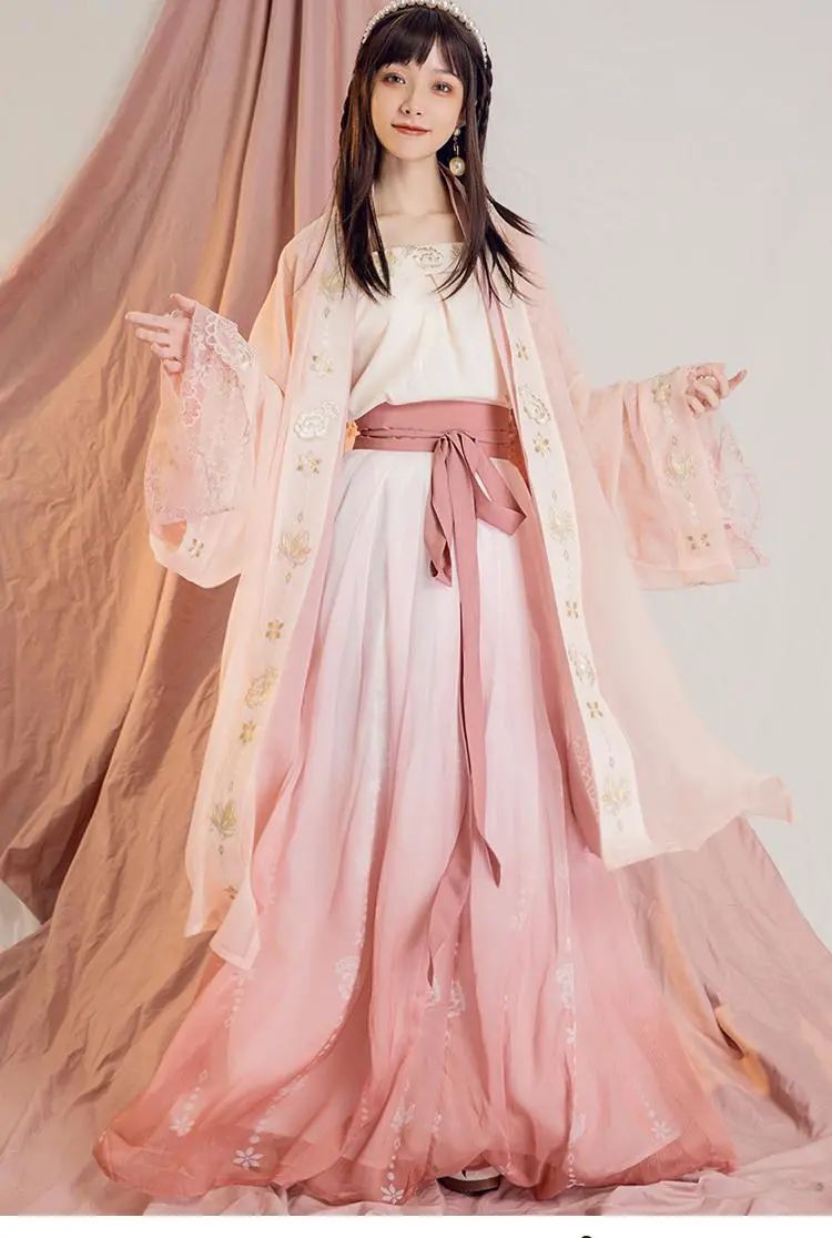穿着比较清爽的宋制汉服(各种价位均有 穿着比较清爽的宋制汉服(各种价位均有