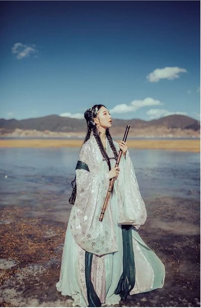 还在愁拍照POSE不够?带上这些道具可以解决大部分问题! 还在愁拍照POSE不够?带上这些道具可以解决大部分问题!