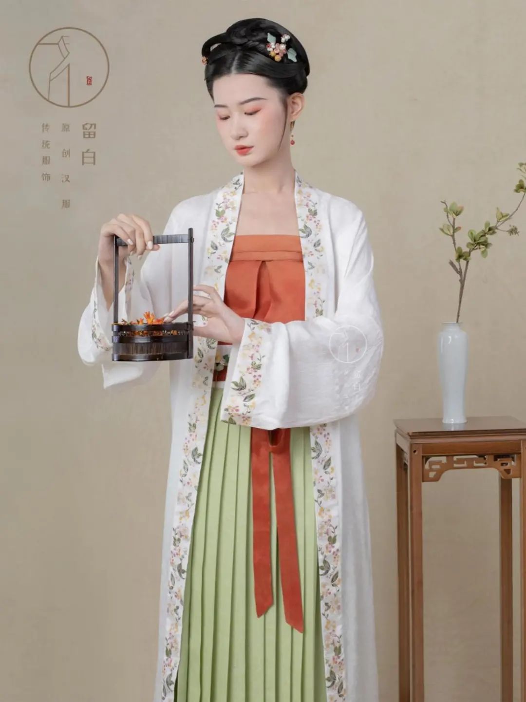 穿着比较清爽的宋制汉服(各种价位均有 穿着比较清爽的宋制汉服(各种价位均有
