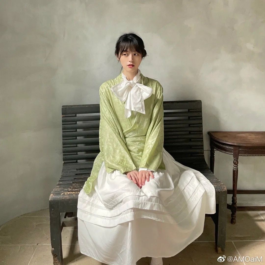 夏天来啦!这些汉服看一眼就透~心~凉 夏天来啦!这些汉服看一眼就透~心~凉