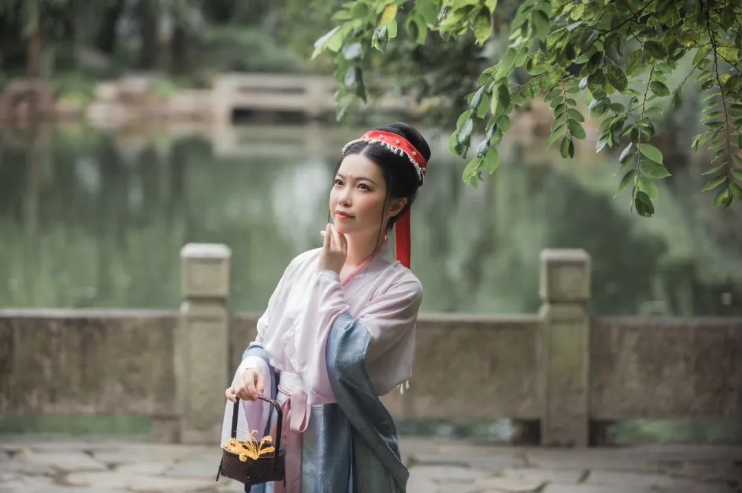 穿汉服游赏中国｜苏州·太仓南园