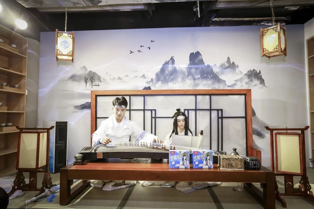 汉服资讯 | 华裳九州国风快闪店亮相豫园华宝楼! 汉服资讯 | 华裳九州国风快闪店亮相豫园华宝楼!