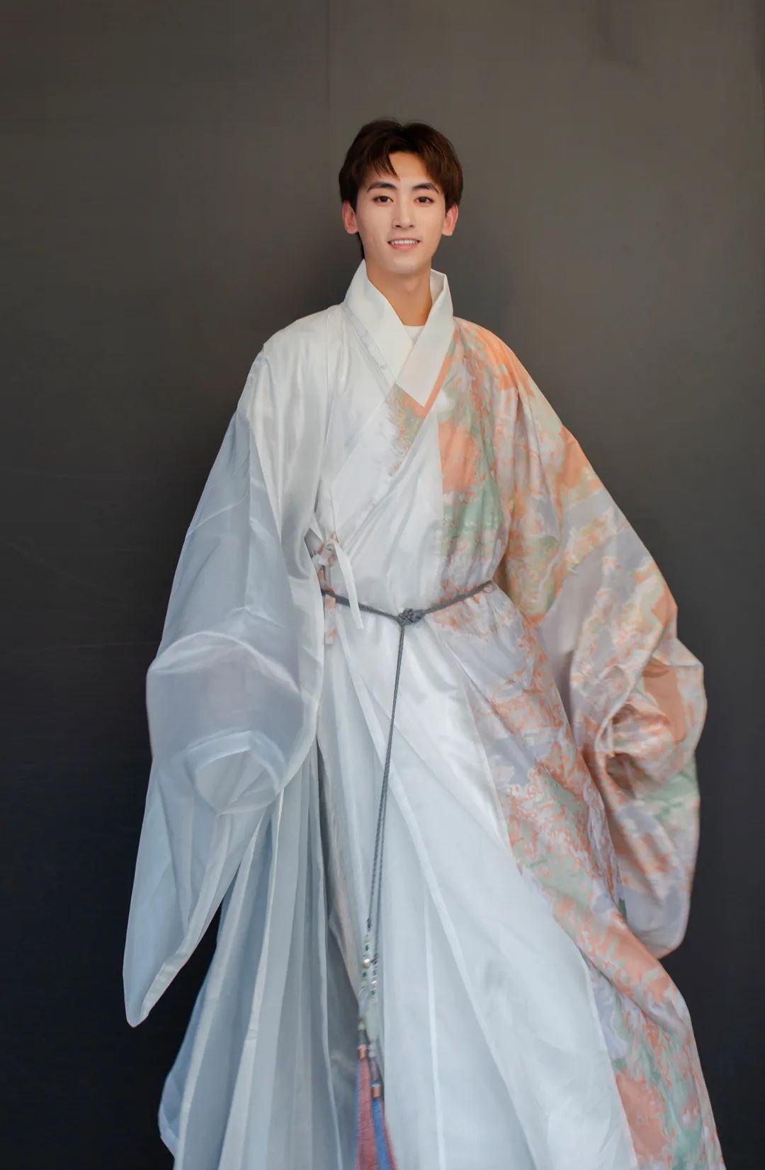 汉服资讯 | 华裳九州国风快闪店亮相豫园华宝楼！