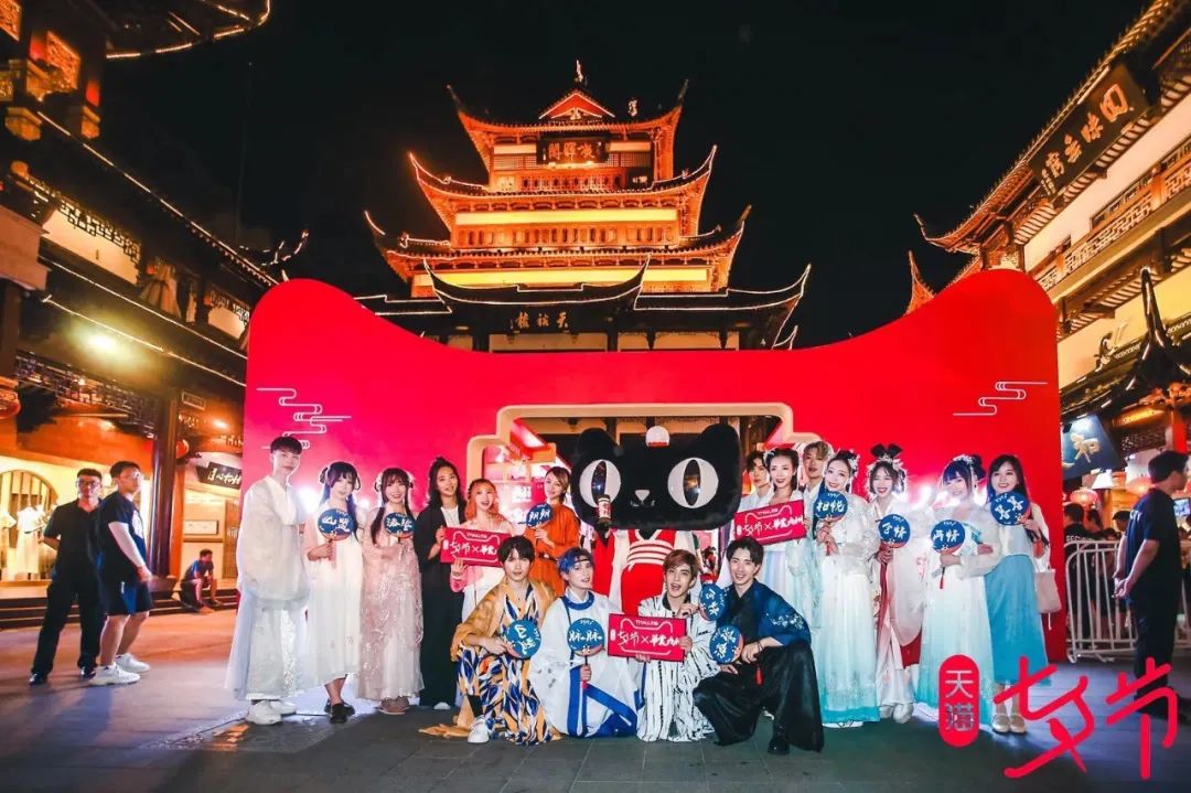 汉服资讯 | 华裳九州国风快闪店亮相豫园华宝楼！