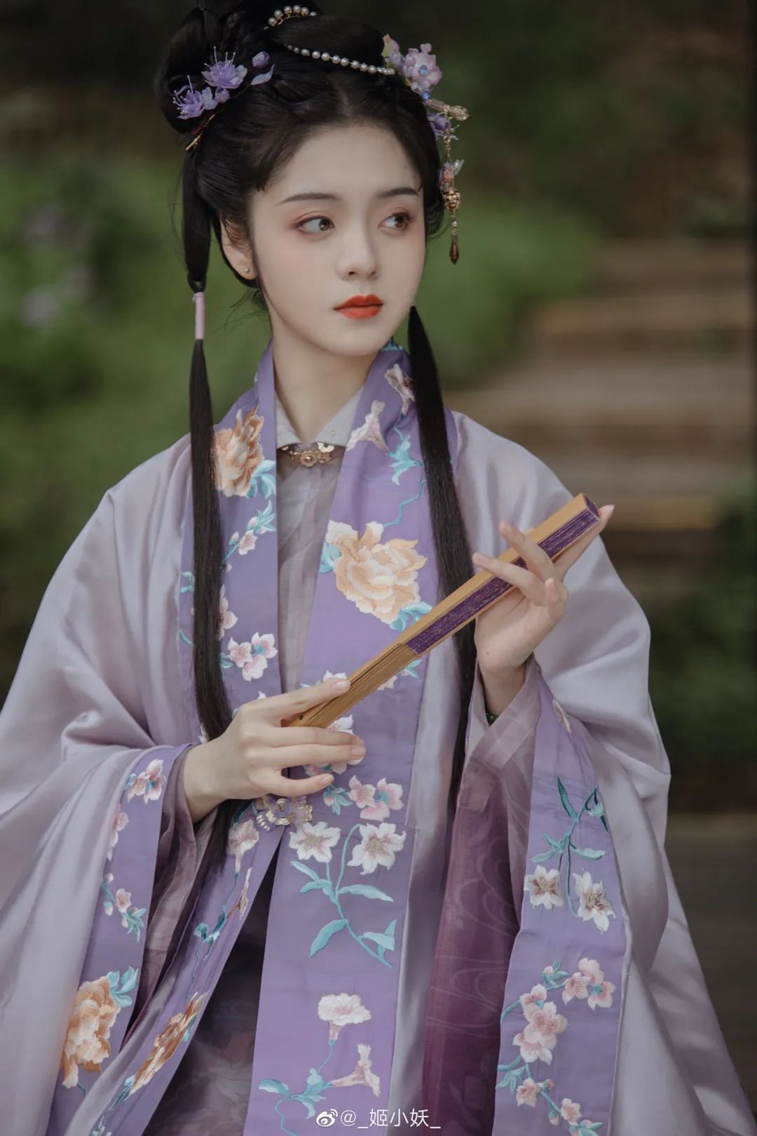 紫色汉服，简直不要太美了 ！