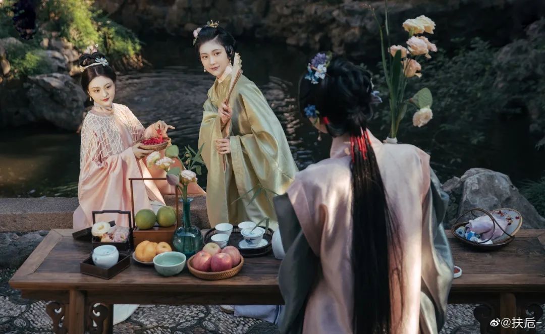 穿汉服游赏中国｜七夕·游园