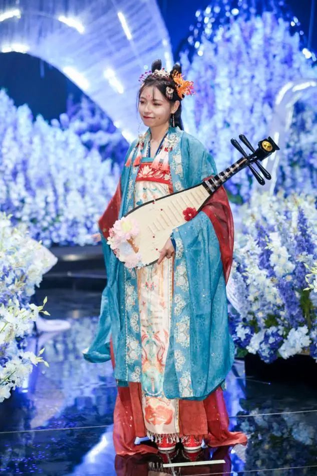 汉服风席卷杭州 山海奇闻代言人选拔大赛及新品发布会成功举办