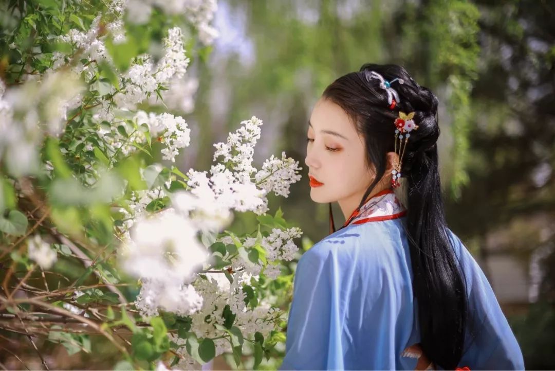 万物之中，都有一丝李清照的闲愁｜汉服摄影