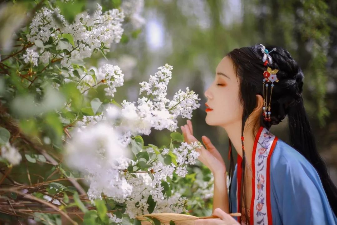 万物之中，都有一丝李清照的闲愁｜汉服摄影