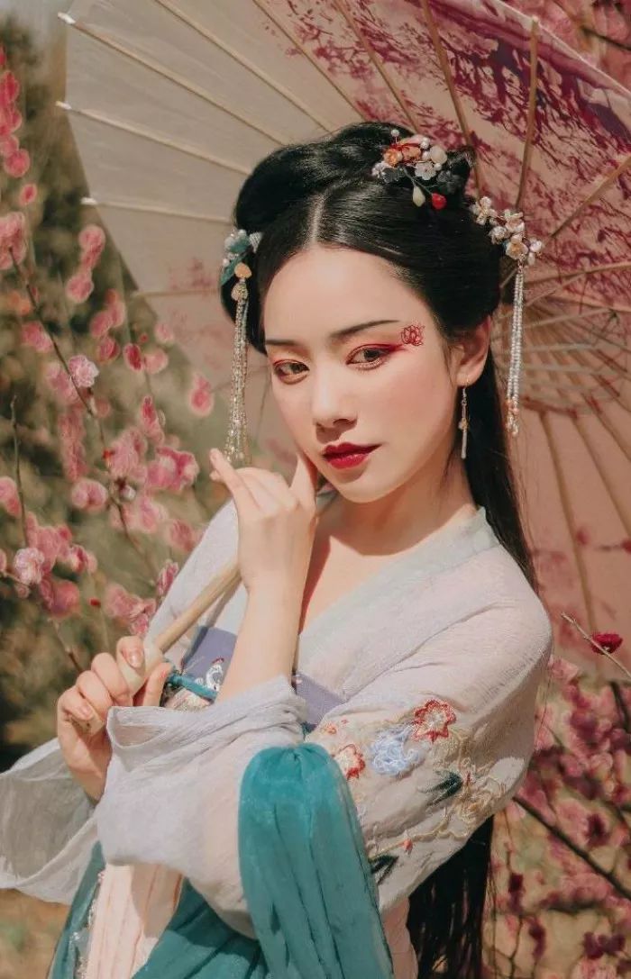 汉服妆造 | 千呼万唤始出来！日常百搭汉服妆容终于来啦！