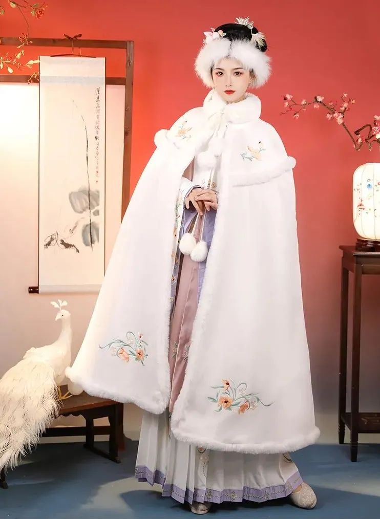 空谷记上新99元马面裙！聪明的同袍已经开始准备冬装了！斗篷98元，过年汉服