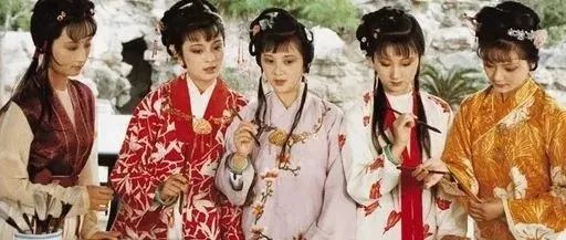 汉服算古装吗？为什么同袍谈古装色变呢？