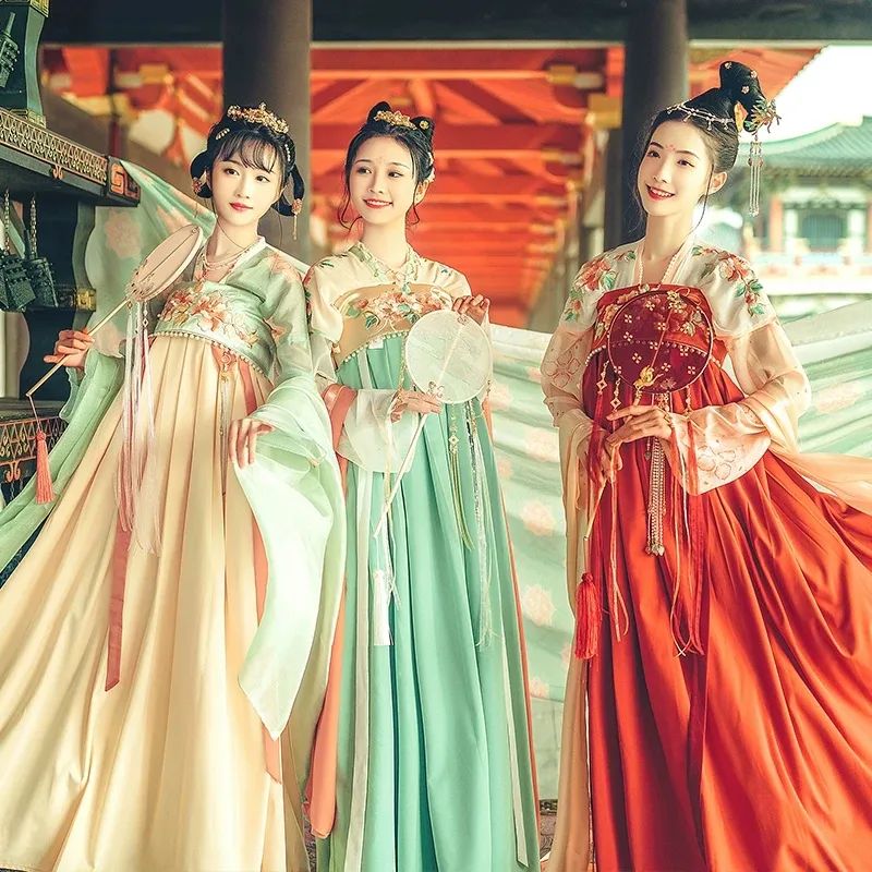 诃子裙大火，但是算汉服吗？