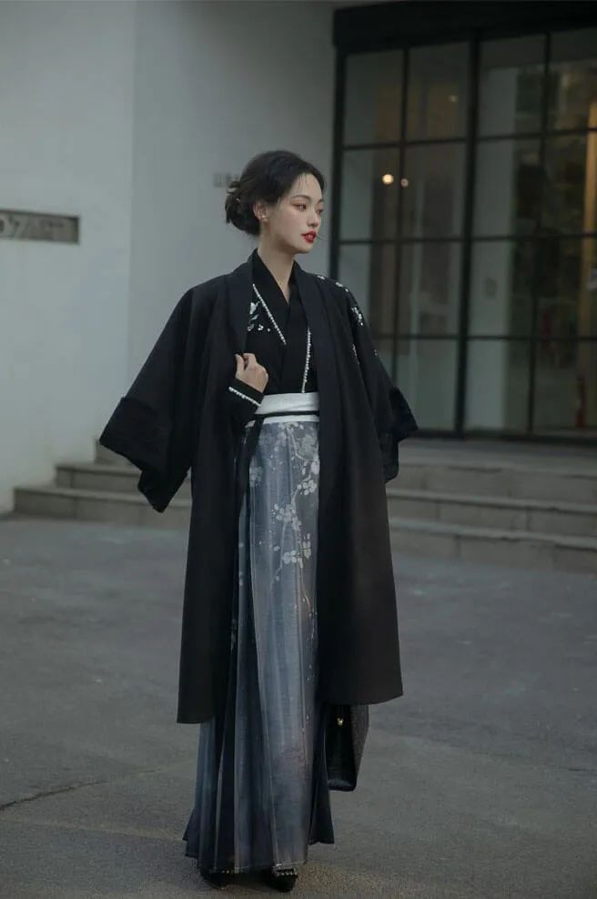 宋制汉服推荐|霜雪吹满头,也算共白首。 宋制汉服推荐|霜雪吹满头,也算共白首。