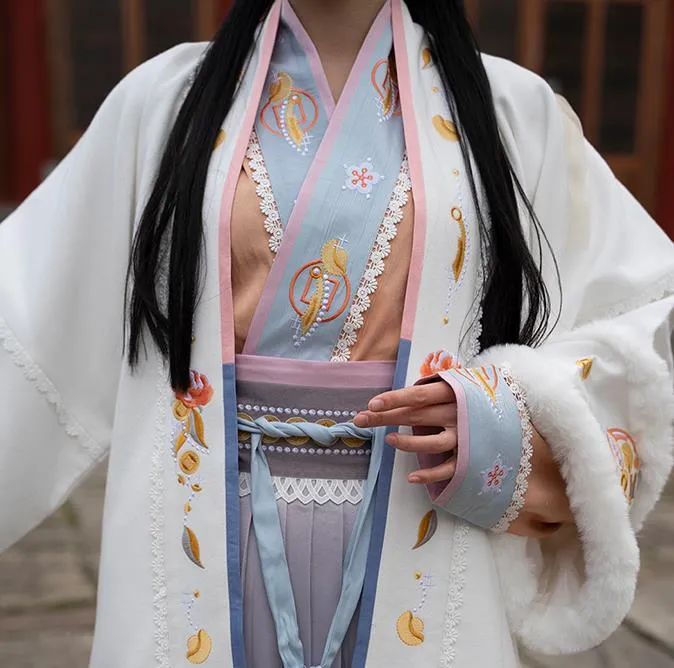 宋制汉服推荐｜霜雪吹满头，也算共白首。