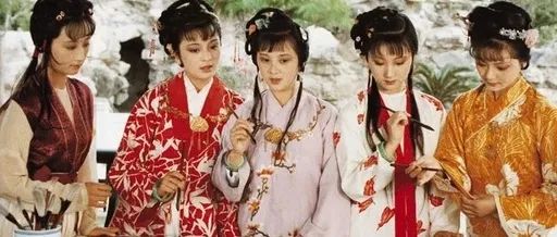 汉服算古装吗?为什么同袍谈古装色变呢? 汉服算古装吗?为什么同袍谈古装色变呢?