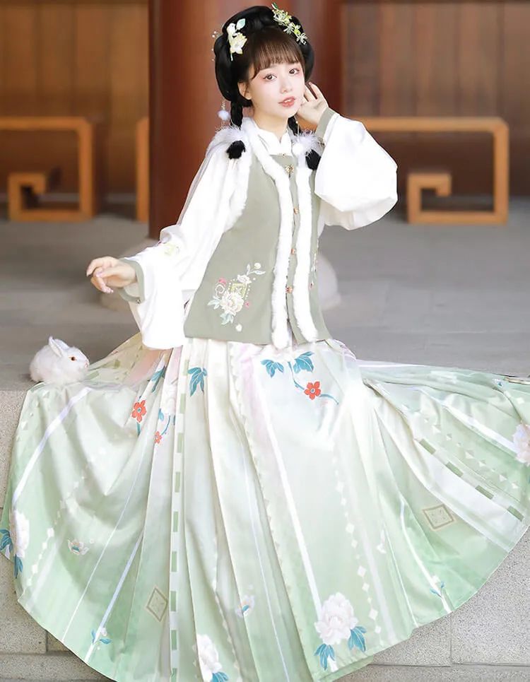 平价汉服推荐|浮香绕曲岸,圆影覆华池。 平价汉服推荐|浮香绕曲岸,圆影覆华池。