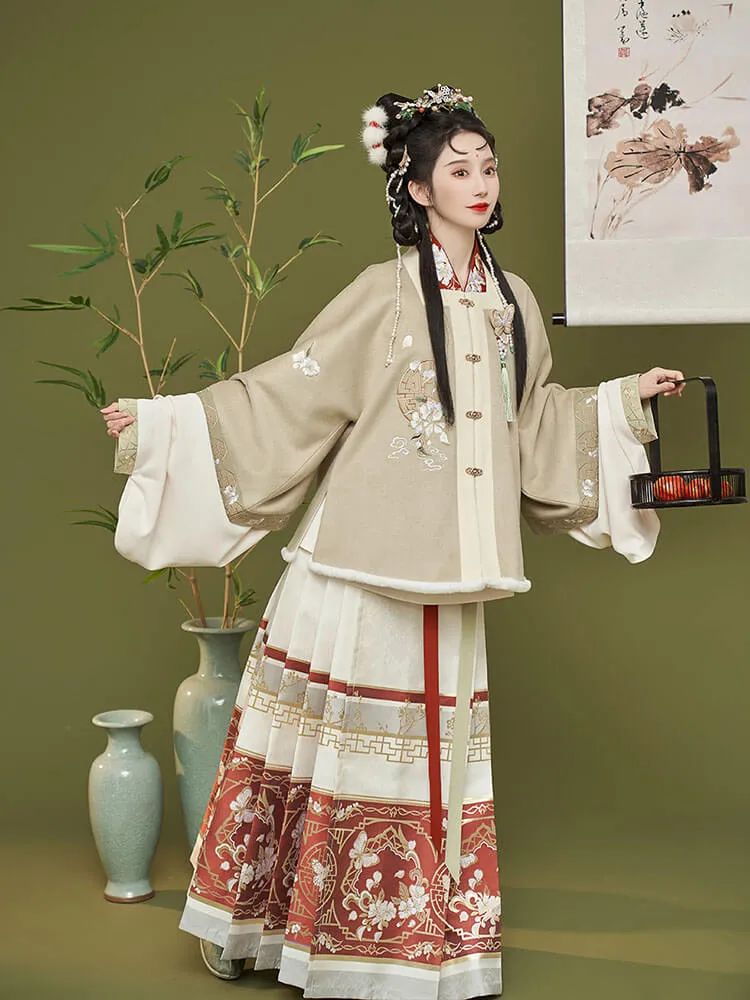 明制汉服推荐|春光不必趁早 冬霜不会迟到 明制汉服推荐|春光不必趁早 冬霜不会迟到