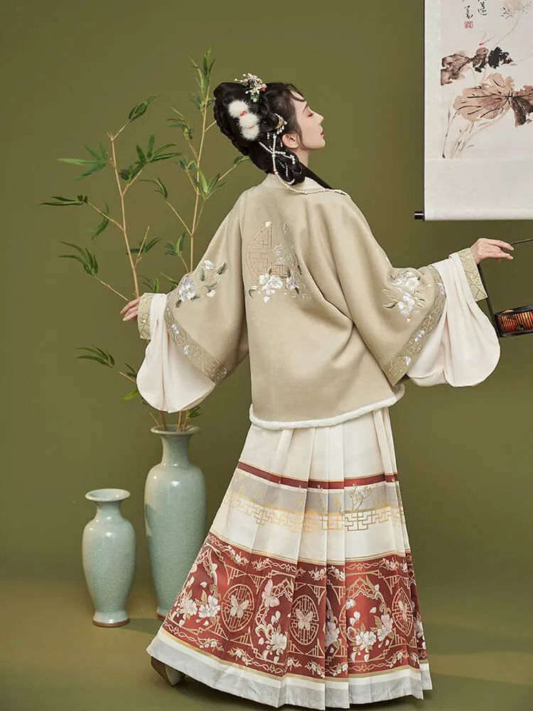 明制汉服推荐|春光不必趁早 冬霜不会迟到 明制汉服推荐|春光不必趁早 冬霜不会迟到