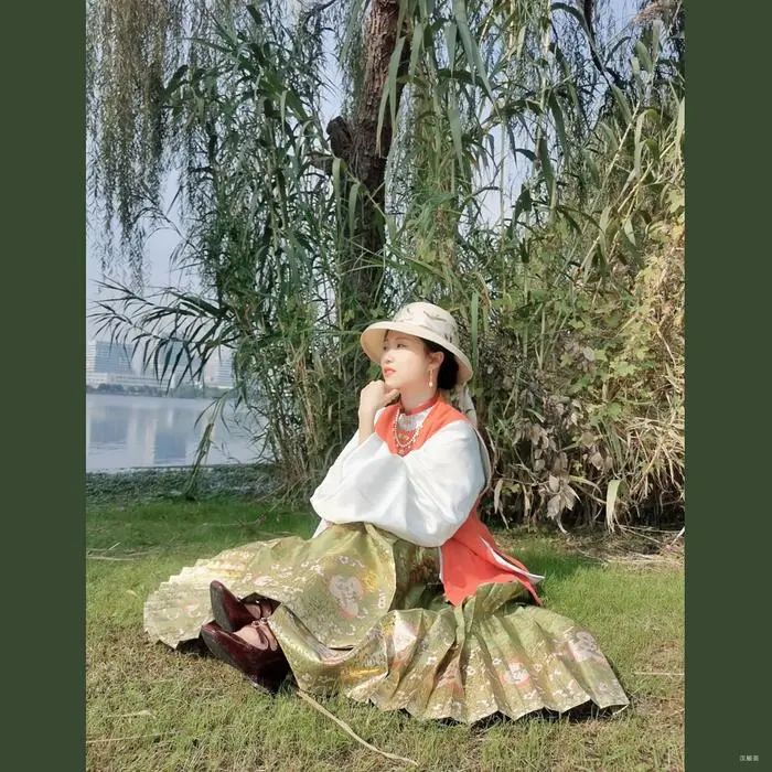 汉服穿搭||秋冬质感穿搭,温柔氛围感拉满 汉服穿搭||秋冬质感穿搭,温柔氛围感拉满