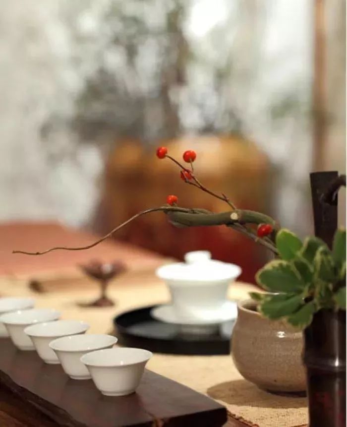 汉服颂 | 醉仙子：频见故园朔风起，已忘旧日采桑子
