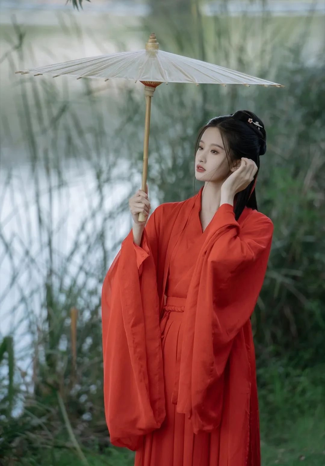 汉服颂 | 幽谷客：唯有心静，方能从容