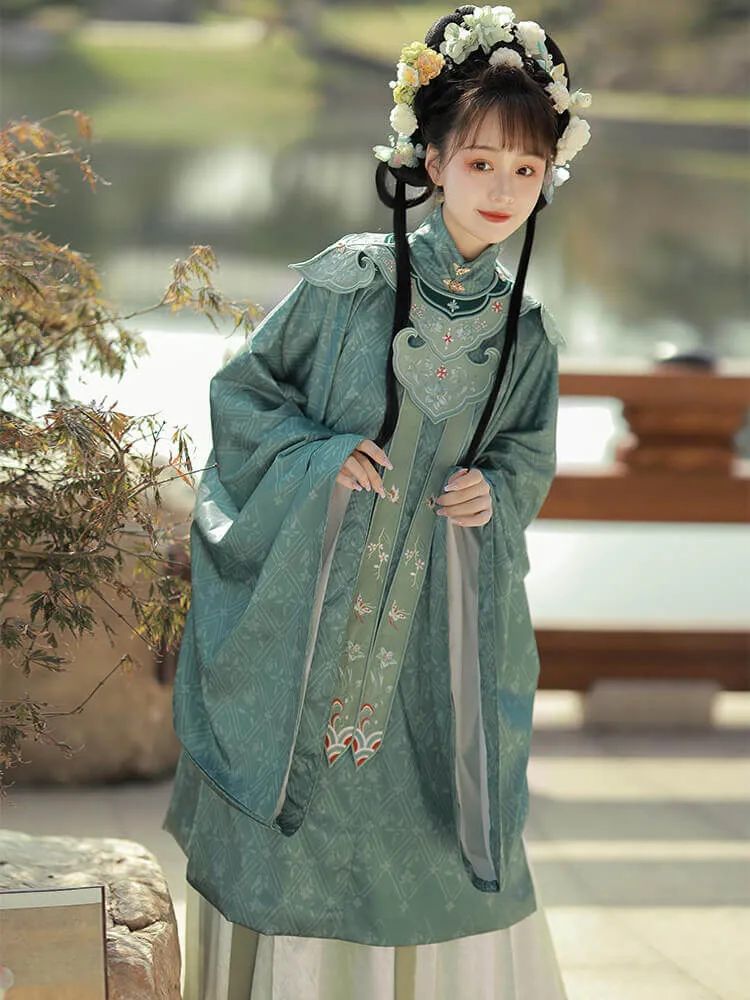 平价汉服推荐｜逢人不必言深，孤独本是常态。