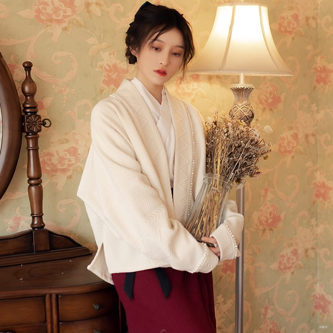 我猜你衣柜里缺一件汉服毛衣～